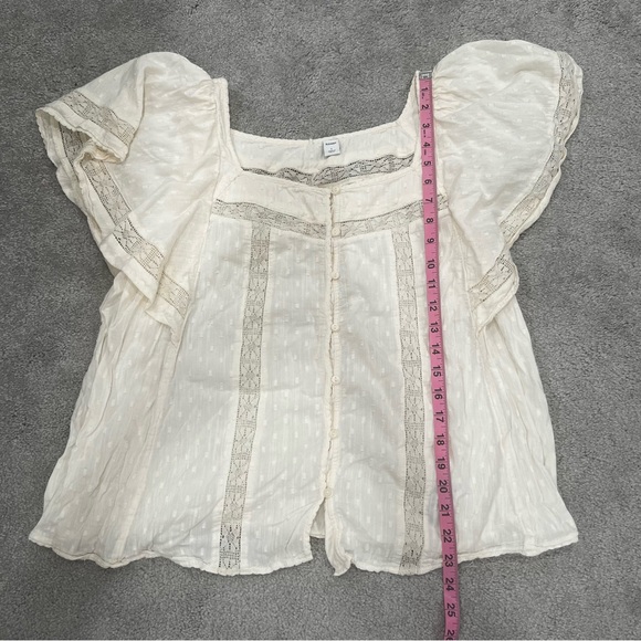 Old Navy Oversized Clip-Dot Crochet-Lace
Button-Front Blouse Women’s Sz L - Picture 6 of 7